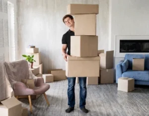 House movers packing and moving boxes in Auckland